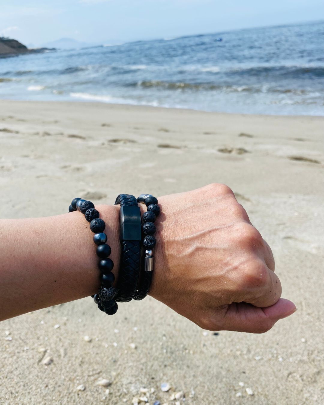 ARMONIA Natural Lava Stone Aromatherapy Bracelet