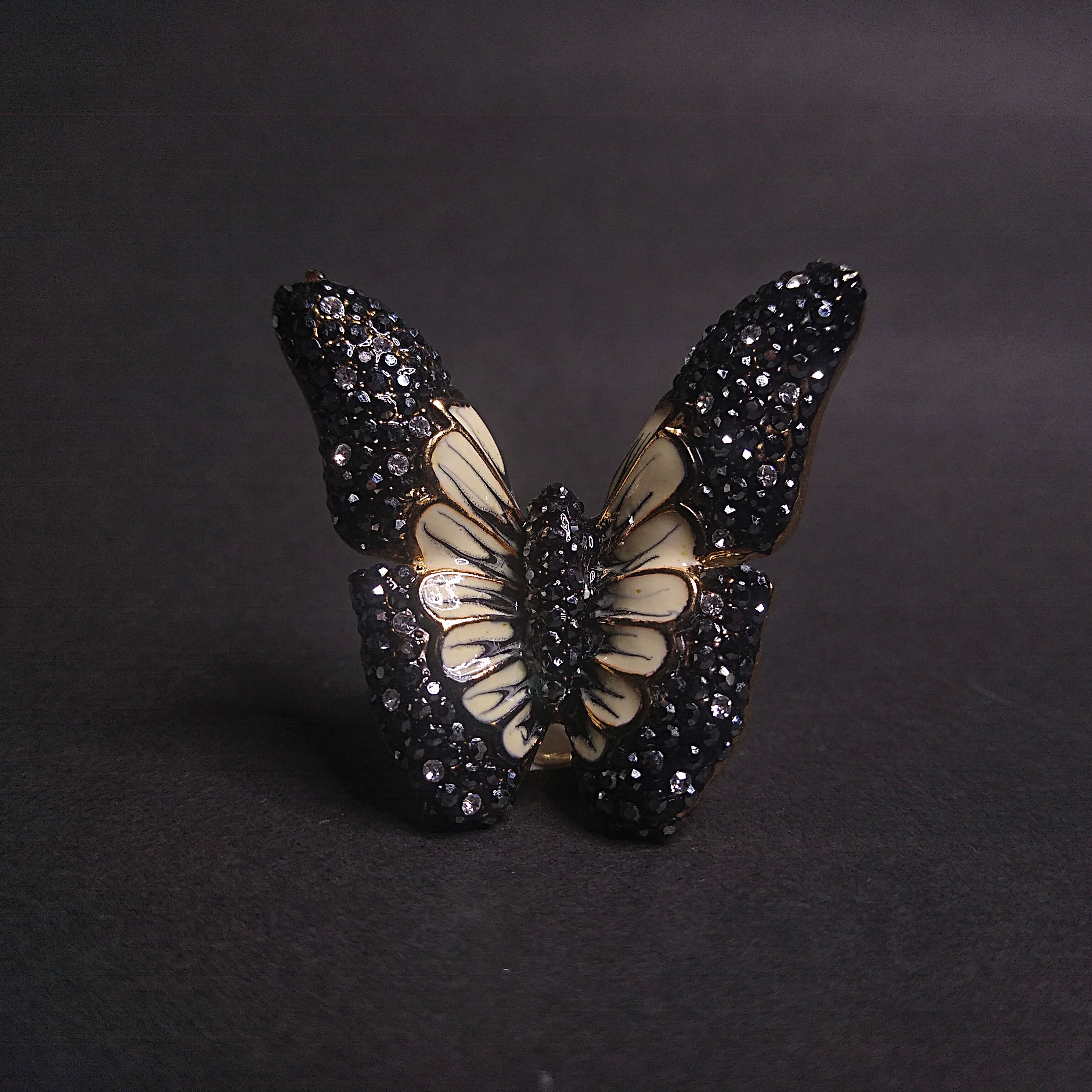 Opatoc Czech Crystal Ring - MIKING LLC