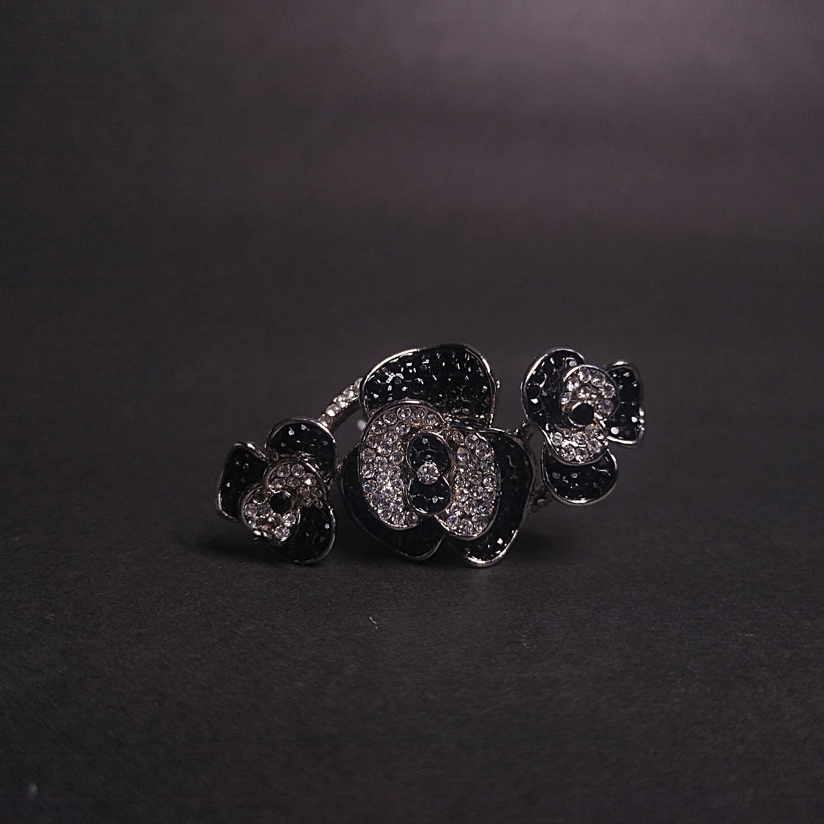 ROSTO CZECH CRYSTAL RING
