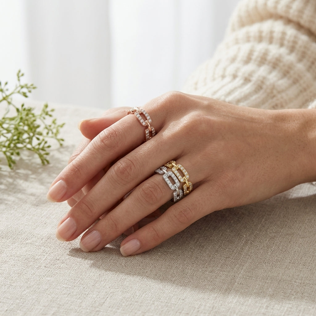 UME Anillo con Diamantes Naturales en Oro de 18k