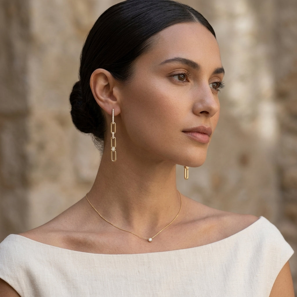 UMO Aretes Largos con Diamantes Naturales en Oro de 18K o Platino
