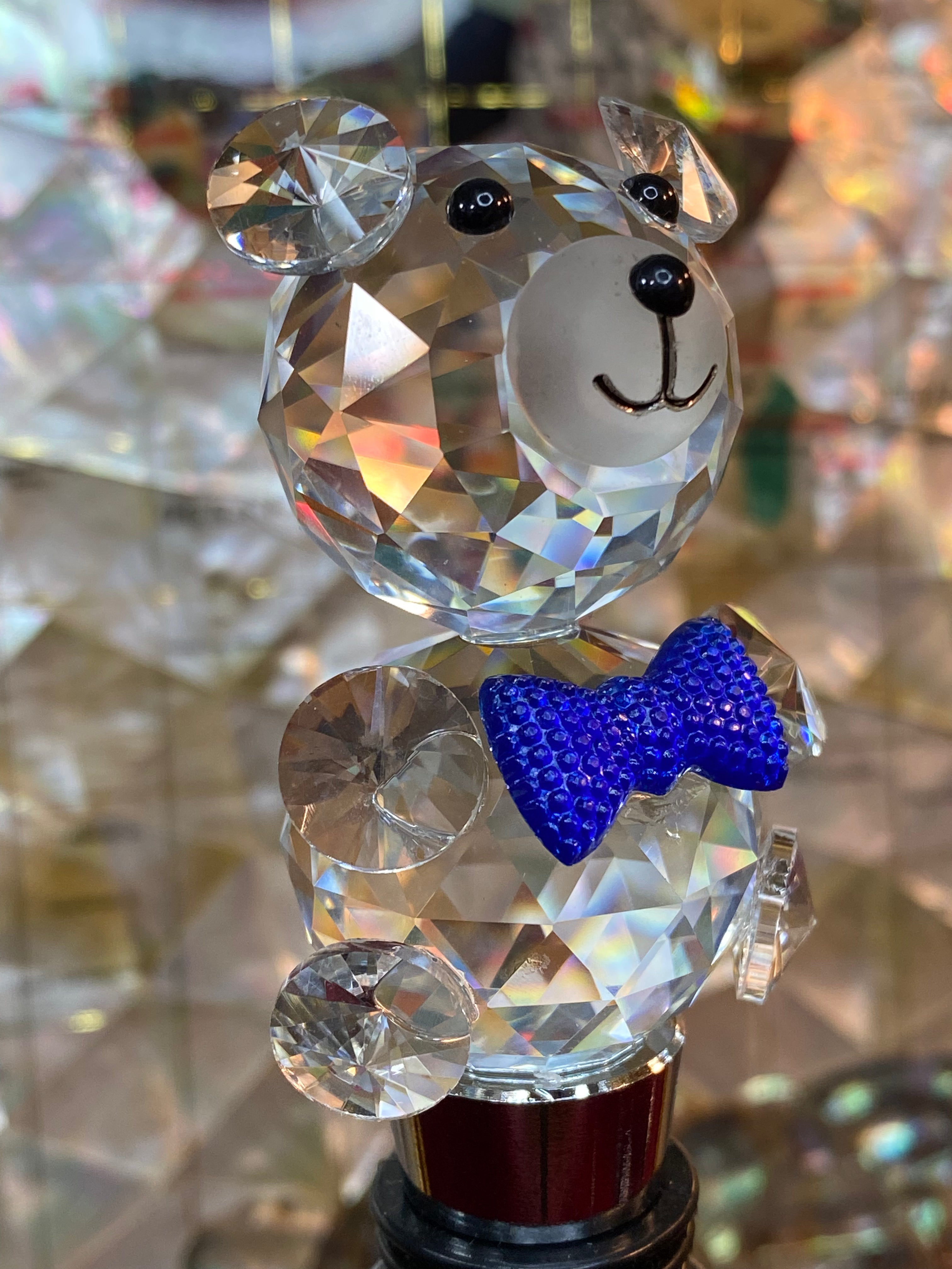 BEAR Crystal Bottle Stopper - MIKING LLC