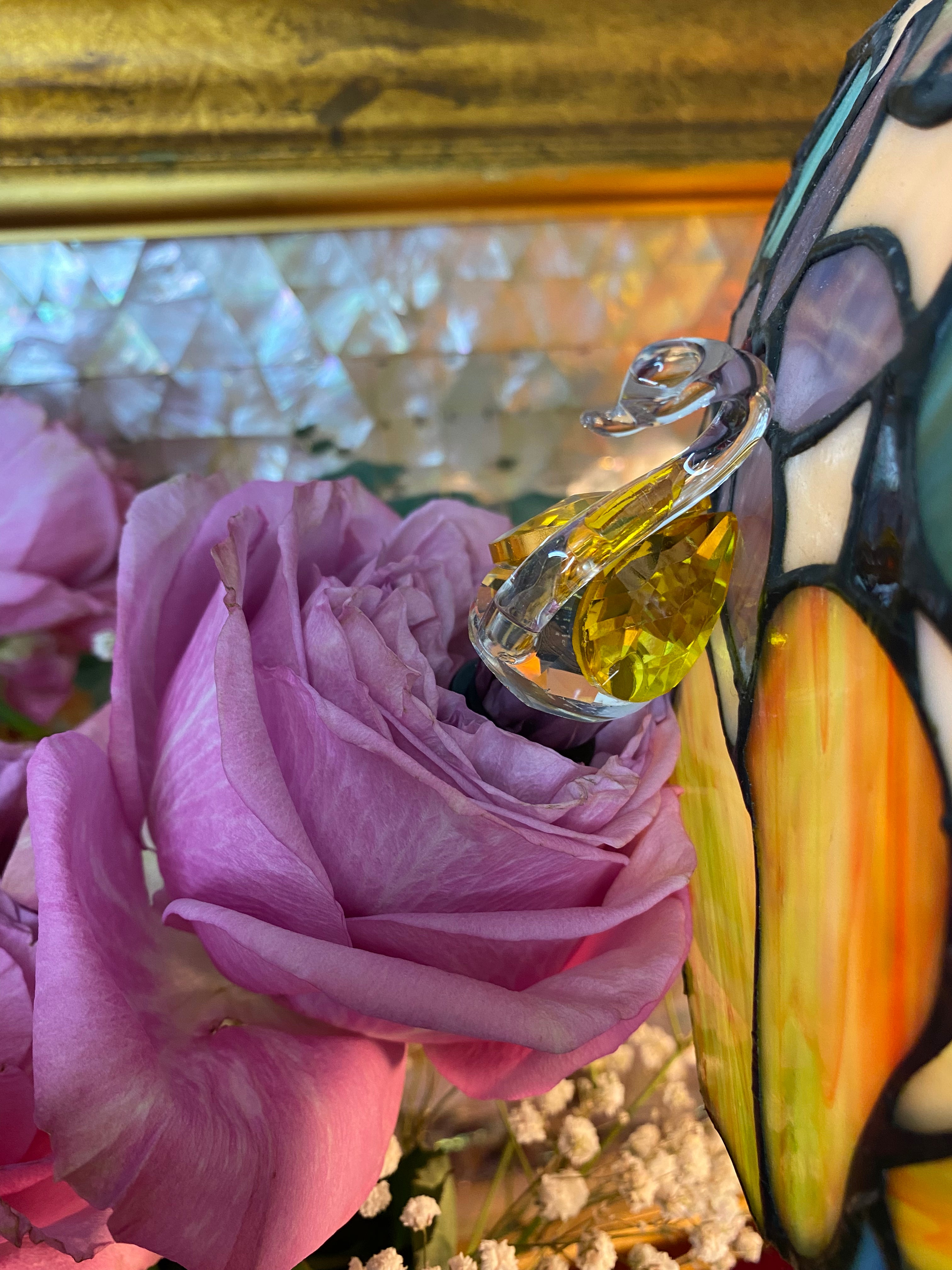 SWAN Wine Crystal Bottle Stopper - MIKING LLC